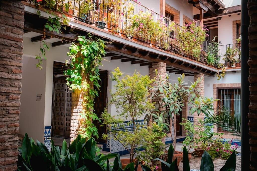 Апартаменты Qh Caldeleria Vieja Гранада Экстерьер фото