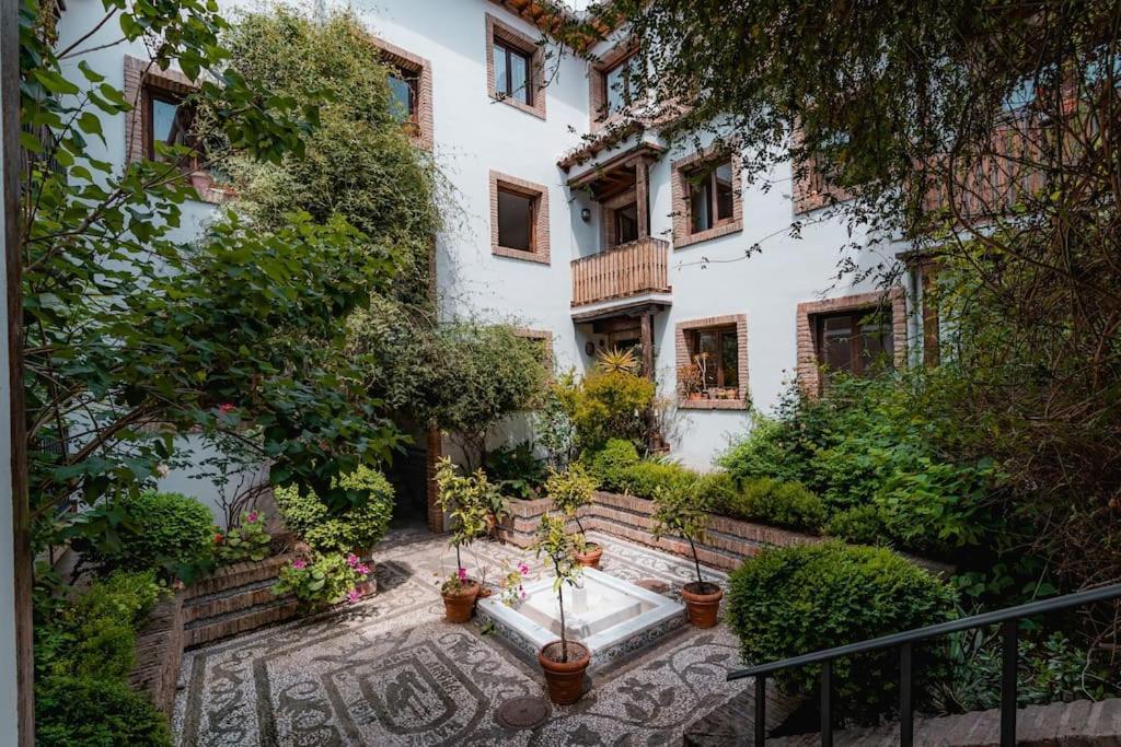 Апартаменты Qh Caldeleria Vieja Гранада Экстерьер фото